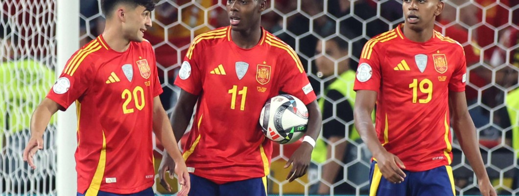 Spanien åkte på en överraskande 0-0-match i Grupp H