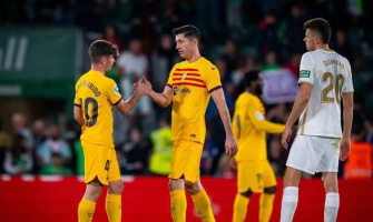 FC Barcelona ligger 15 poäng före Real Madrid