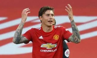 Svensk förbundskapten Lindelöf
