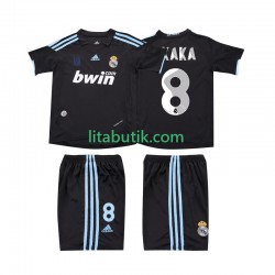 Real Madrid KAKA 8 2009 Retro Barn Borta Fotbollströja 2010 Kortärmad