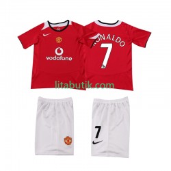 Manchester United Cristiano Ronaldo 7 Retro Barn Hemma Fotbollströja 2004 2006 Kortärmad Manchester United Cristiano Ronaldo 7 Retro Barn Hemma Fotbollströja 2004 2006 Kortärmad